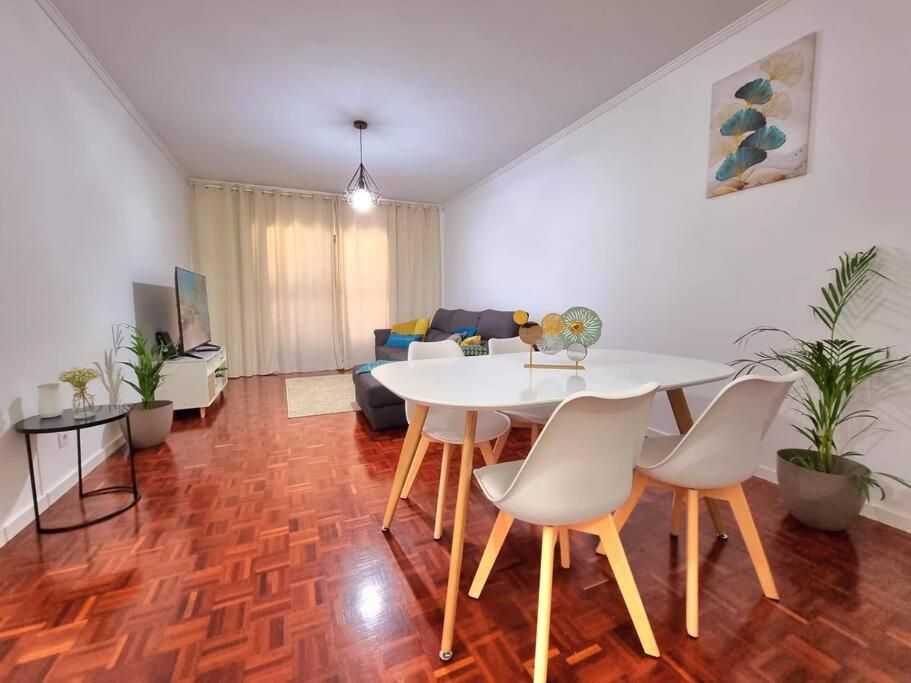 Junto Ao Mar - Apartamento T1 Santa Cruz  Luaran gambar