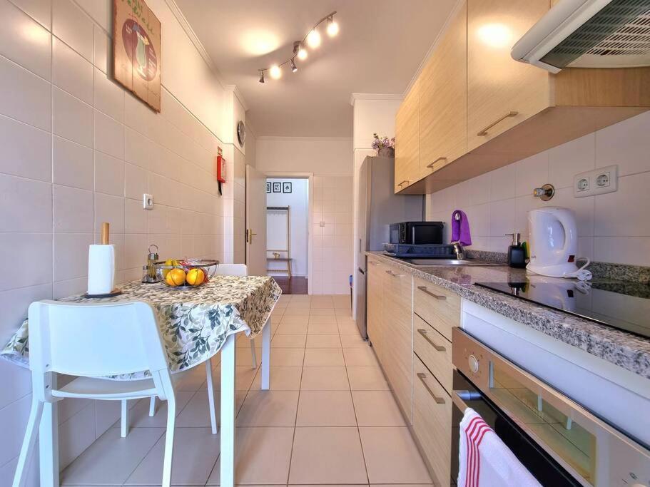 Junto Ao Mar - Apartamento T1 Santa Cruz  Luaran gambar