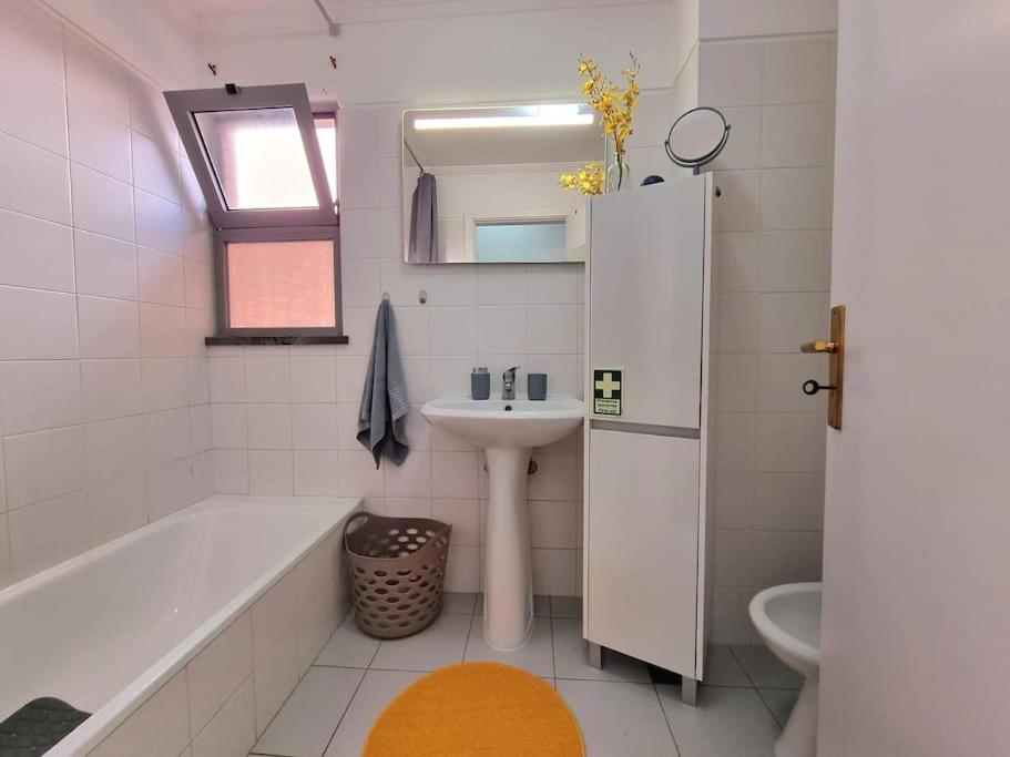 Junto Ao Mar - Apartamento T1 Santa Cruz  Luaran gambar